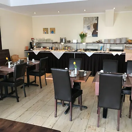 International Am Theater 3*