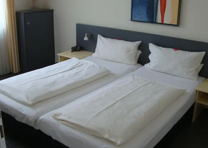 Hotel International Am Theater 3*