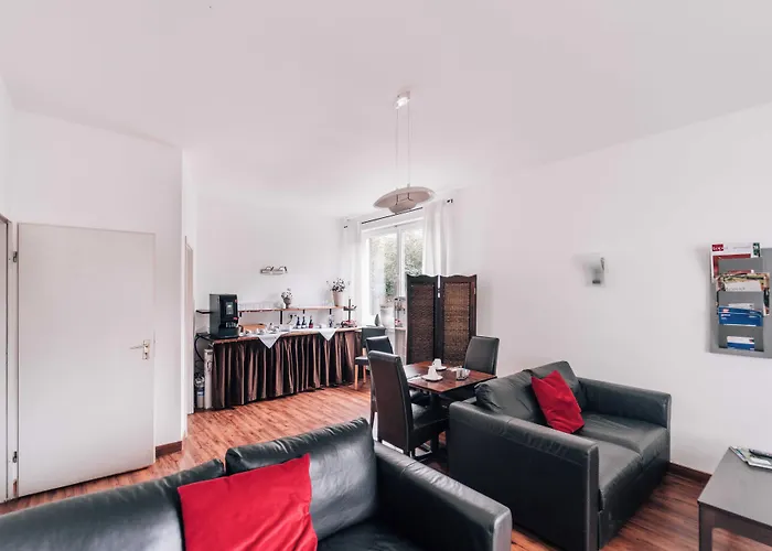 Hotel International Am Theater 3*